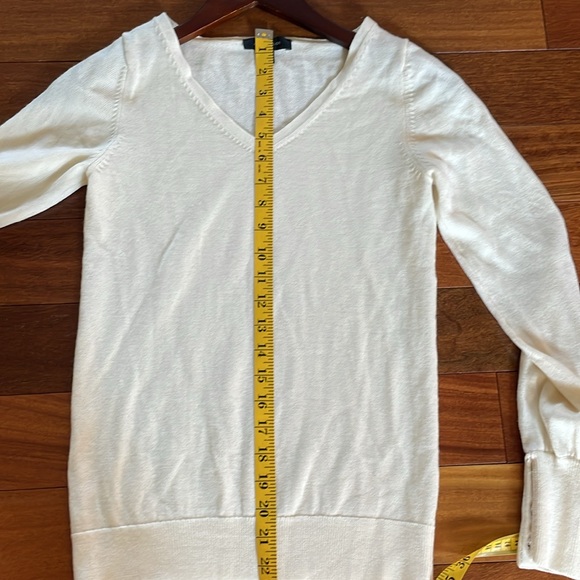 Ann Taylor wool v neck sweater - Picture 6 of 7